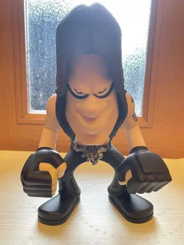 메디콤토이 GLENN DANZIG 글렌 댄지그 피규어