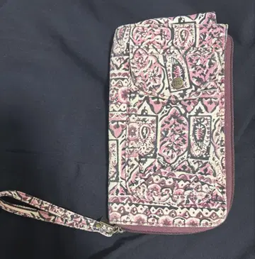 Billabong 꽃무늬 지갑