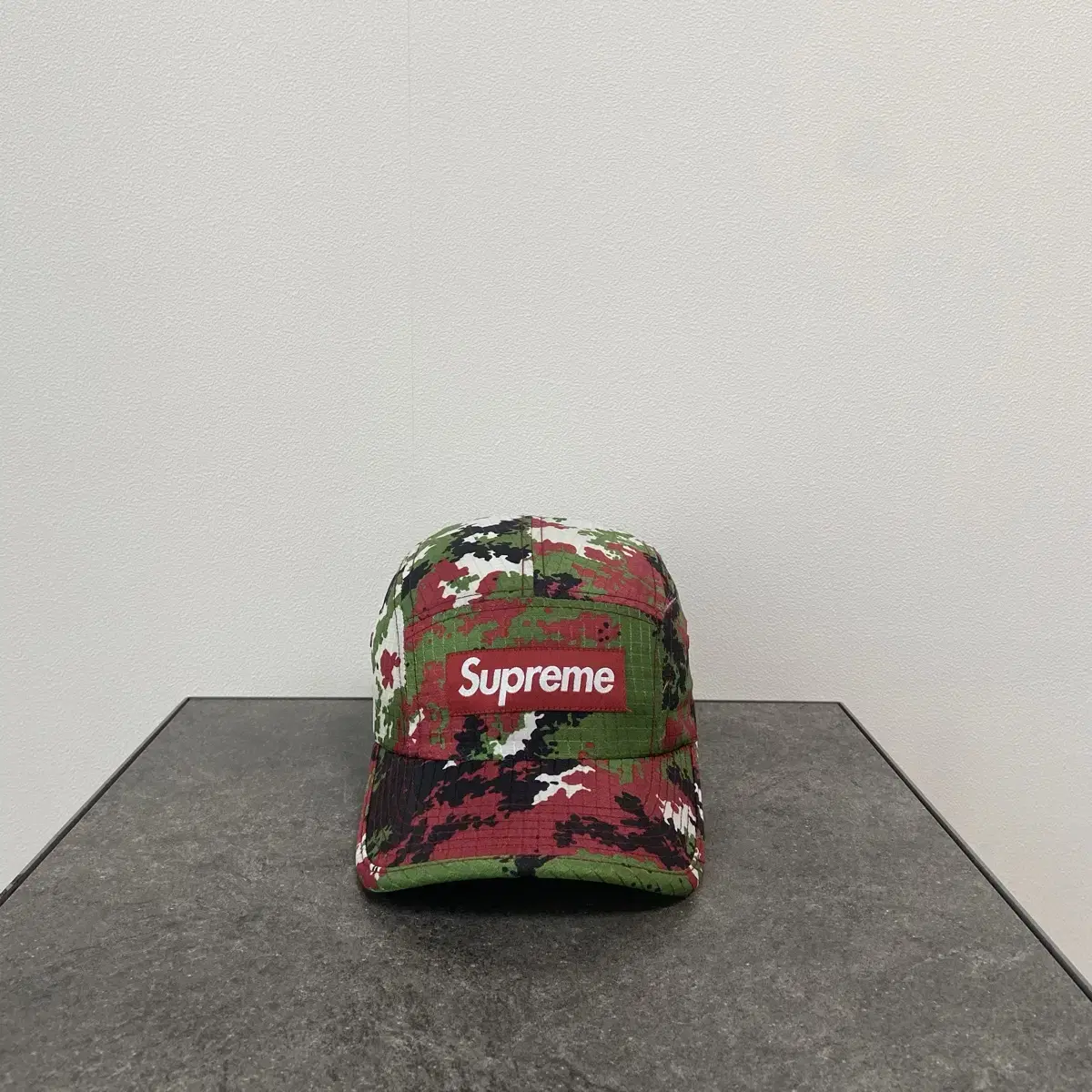 Supreme Grid Camo Camp Cap オリーブ 14ss Supreme Military Camp Cap Hat - Olive Tiger Camo - SS24 New