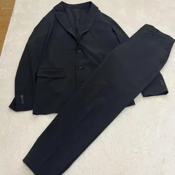 지유 블랙 캐주얼 수트