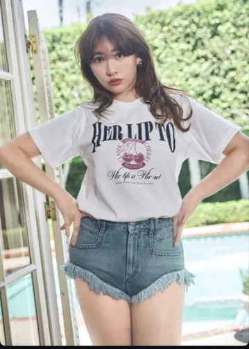 헤르립토 클래식 체리 티셔츠