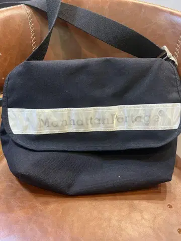 Manhattan Portage 블랙 메신저 백