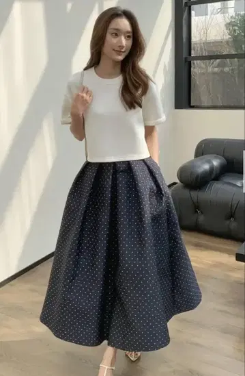 새상품급 벌스데이 바쉬 자카드 도트 볼륨 스커트 원피스