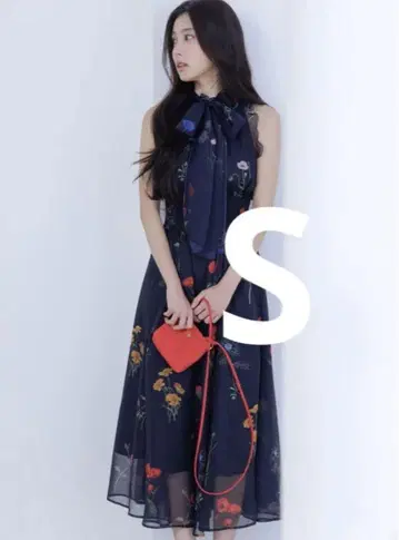 SNIDEL 백 리본 쉬폰 원피스