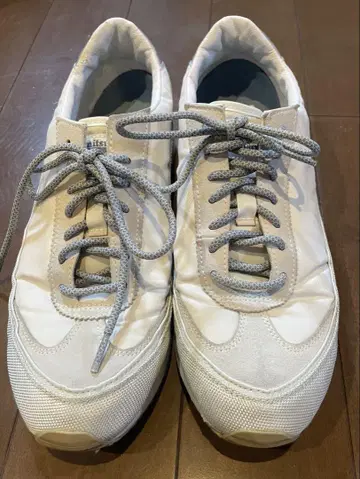 오니츠카타이거 스니커즈