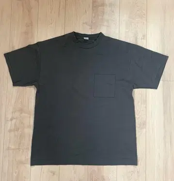 Gicipi 지치피 포켓 티셔츠