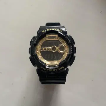 G-SHOCK 디지털 시계 블랙/금