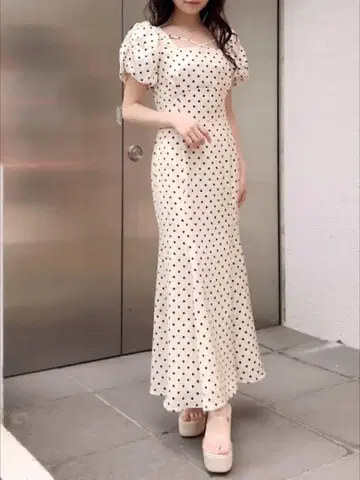 RESEXXY 버블 슬리브 머메이드 원피스