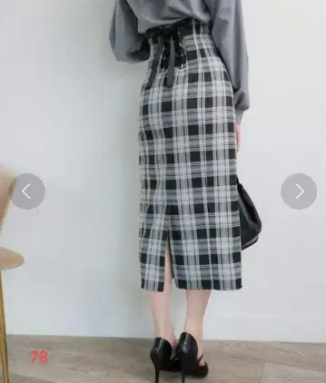 LIP SERVICE 백 슬릿 스트레이트 스커트