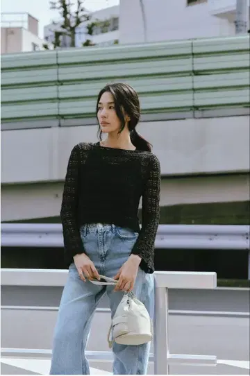 자라 레이스 니트 블랙 긴팔 크롭
