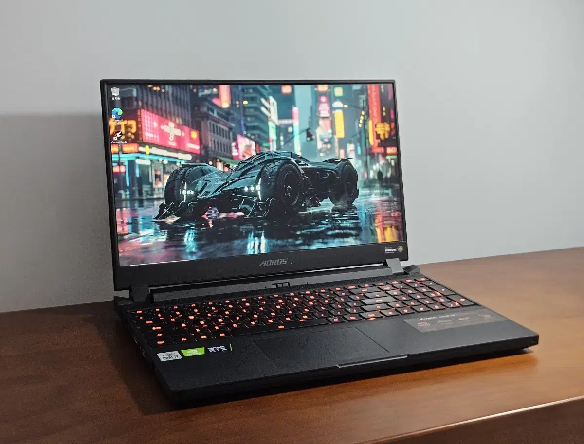 기가바이트 게이밍 노트북 (RTX 3070, 240hz)