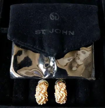 ST.JOHN Gold 서클 빈티지 귀찌 중고품 i56