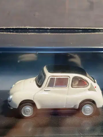 화이트 미니카 Legendary Japanese Cars