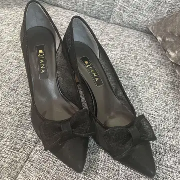 다이애나 리본 메쉬 펌프스