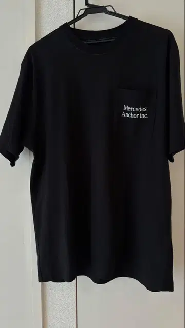 Mercedes Anchor inc. Pocket Tee 블랙 L 사이즈
