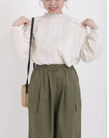 앞뒤 스탠드 레이스 옷깃 블라우스 사만사 모스모스 아이보리