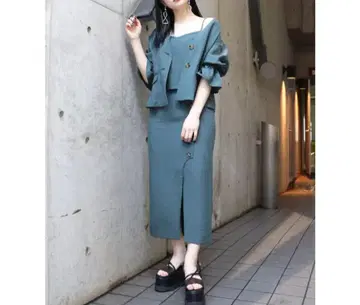 택 포함 미사용 MURUA 드라이 터치 노카라 자켓 스커트 셋업