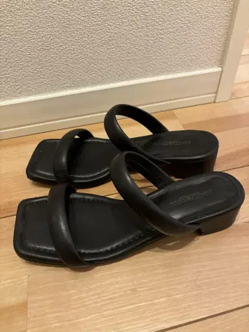 UNITED ARROWS 유나이티드 애로우즈 샌들
