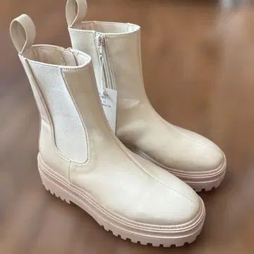 베이지 통굽 숏부츠 지퍼