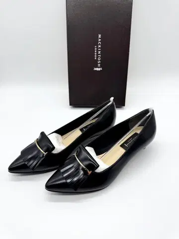 새상품 매킨토시 스틸레토 펌프스 블랙 23cm