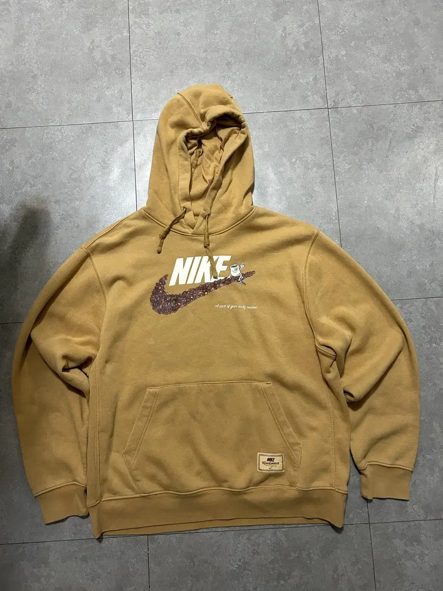 Nike Sand Color Cartoon Printing Vintage Sweat Hoodie 105 size