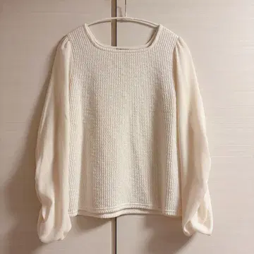flower 개더 슬리브 블라우스 아이보리