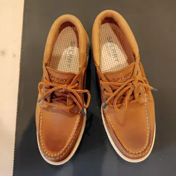 Sperry 브라운 데크 슈즈