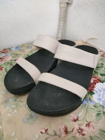핏 플랩 샌들