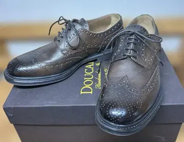 미사용 새상품 DOUCAL'S 가죽 신발 사이즈 표기 39 1/2 브라운