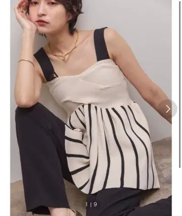 Eimee Law 카슈쿨 페플럼 뷔스티에