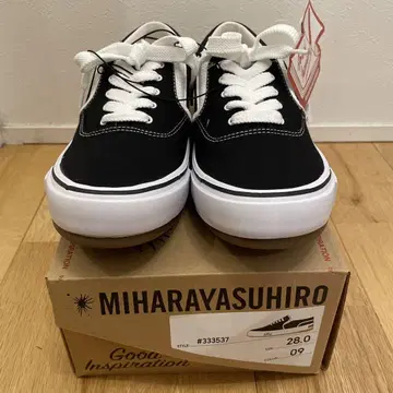 새상품 GU MIHARAYASUHIRO 블랙스니커즈 28.0