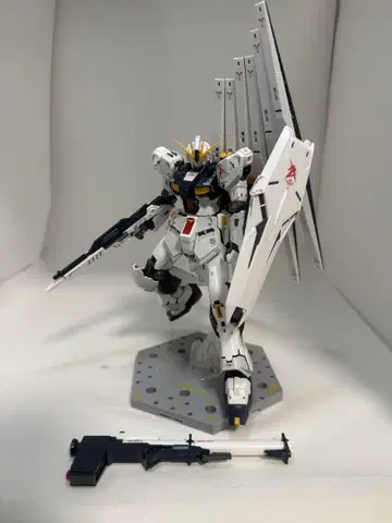 뉴 건담 RG 건담 프라모델