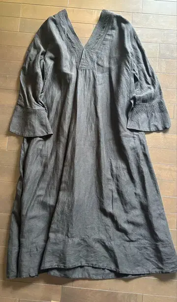카오스 알파카 린넨 소재 원피스