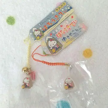 헬로키티 지역 특산품 스트랩 네즈케 소매와 숟가락 2개 세트