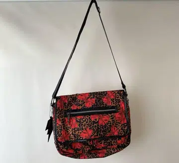 Betsey Johnson 베티 존슨 숄더백