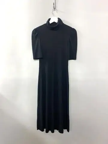 ZARA 리브 하이넥 퍼프 슬리브 원피스 블랙 S