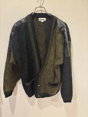 CHIL 올리브 그린 블랙 가디건