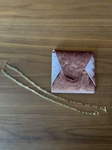 가브리엘라 아르티가스 RECTANGULAR LINK CHAIN