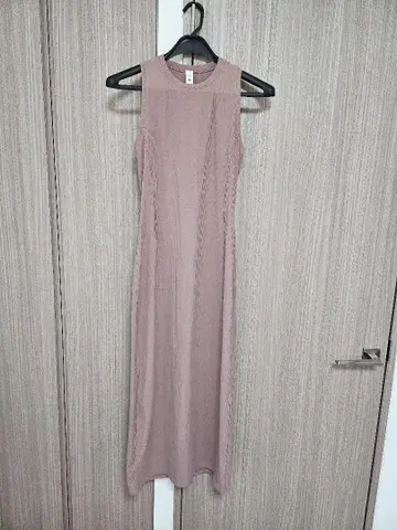룰루레몬 All Aligned 리브 미디 드레스 SIZE 4