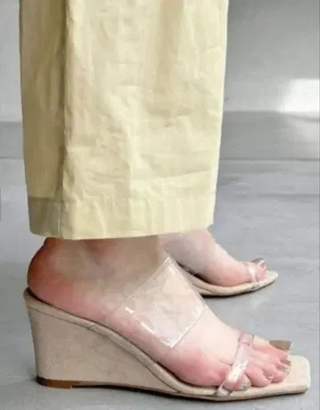 LE TALON 샌들 뮬 샌들 클리어 샌들 새상품 22.5cm