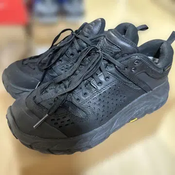 호카오네오네 TOR ULTRA LOW 26cm