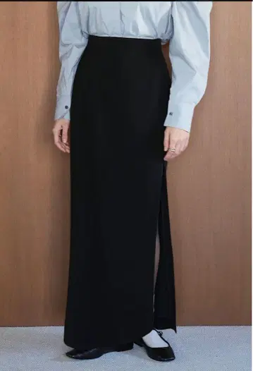 정품 CLANE DEEP SLIT LONG SKIRT