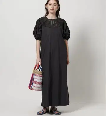 새상품 UNITED ARROWS 포플린 자수 드레스