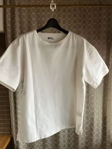 MHL. 코튼 티셔츠