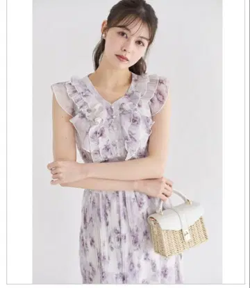 토코 프릴 장식 펄 장식 허리 셔링 플라워 프린트 플리츠 원피스