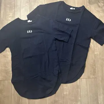 GAP 네이비 티셔츠 커플 세트