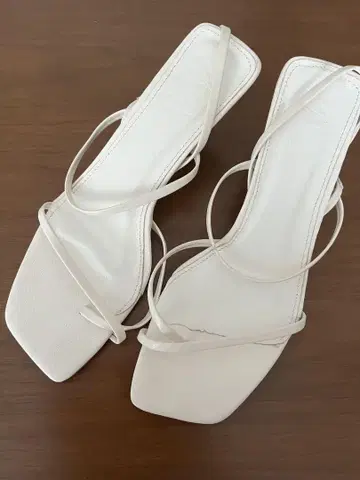 자라 스트랩 힐 샌들 24.0cm