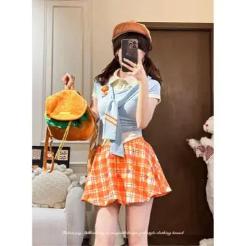스카이블루 상의와 오렌지 스커트 셋업 LT84