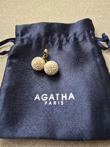 AGATHA 크리스탈 볼 귀걸이