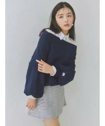 SNIDEL WEB 한정판 원숄더 로고 맨투맨 네이비 스나이델